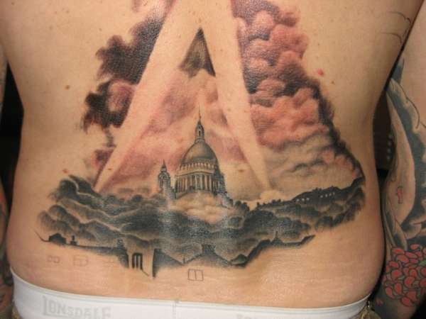st pauls in the blitz of london ww2.part of a backpiece tattoo