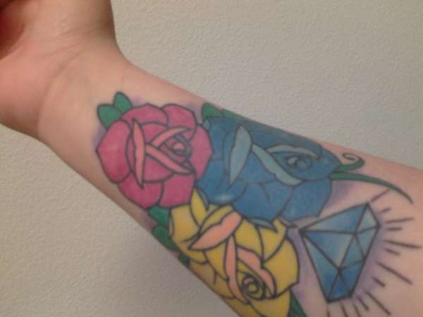 roses and diiamond tattoo