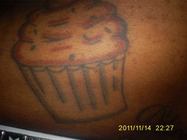 Cupcake 1 w/ Delicious (1of2) tattoo