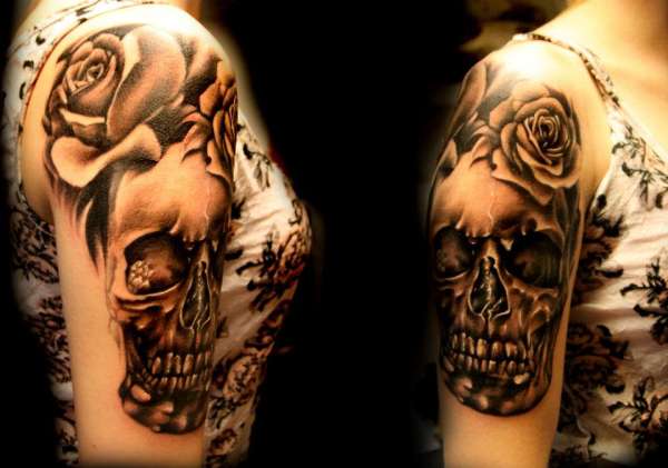 Skull tattoo