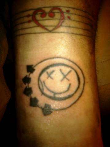 blink 182  tattoo tattoo