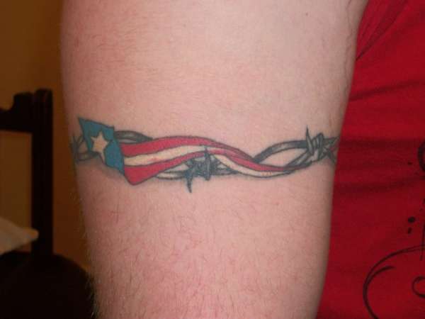 patriotic barbed wire arm band tattoo
