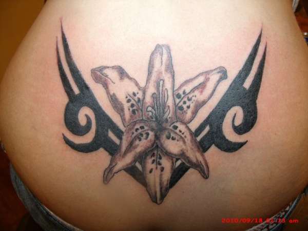 tramp stamp finished tattoo