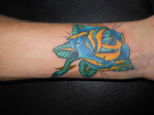 rose tattoo by lex @ yeppoon tattoo studio tattoo