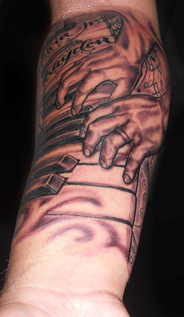 piano tattoo tattoo