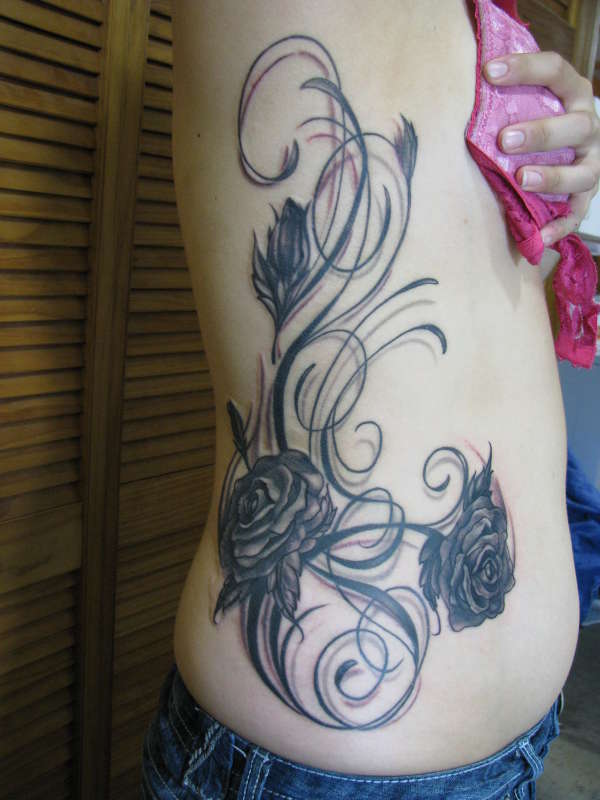 fiillagre & roses tattoo