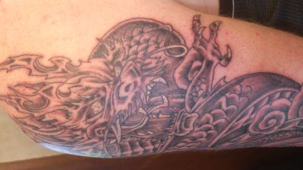 dragon tattoo