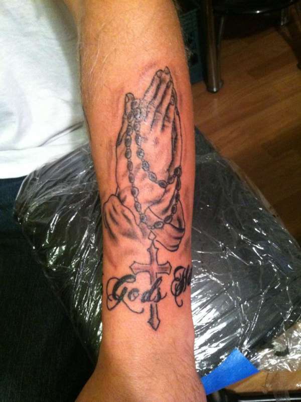 praying hands tattoo