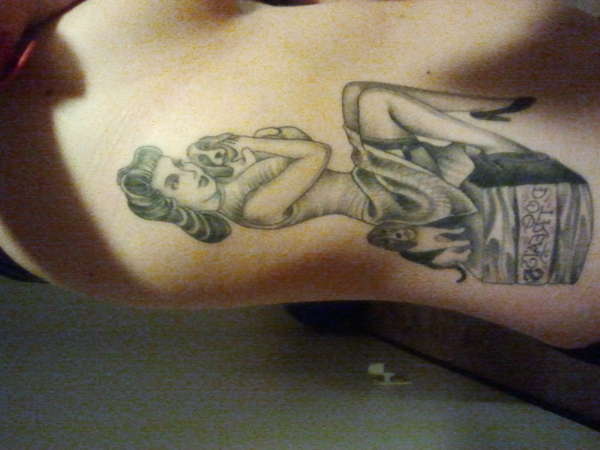 pin up tattoo