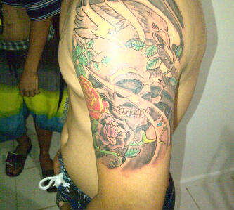 skull love roses tattoo