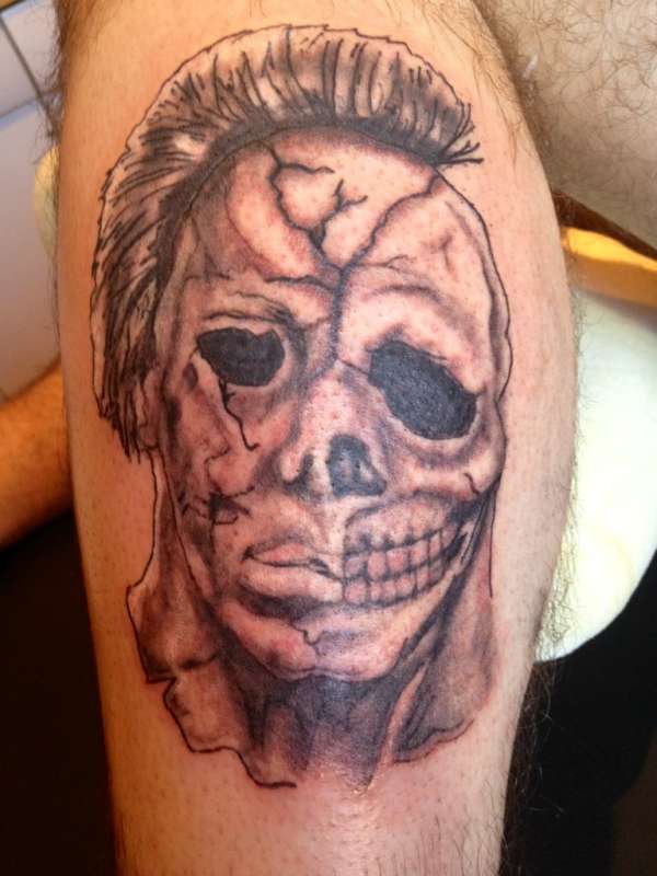 skull/myers tattoo