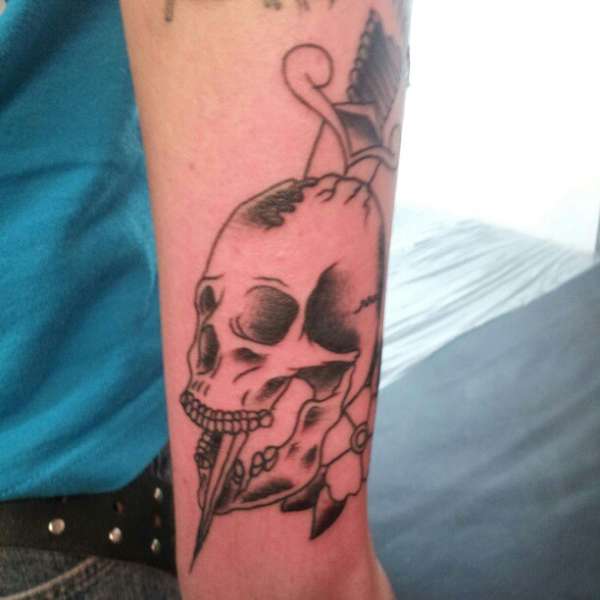 Dagger n Skull tattoo