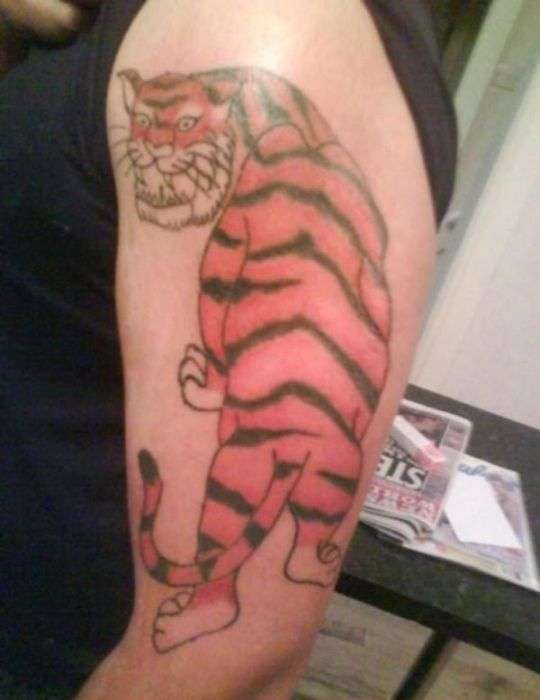 TIGER WITH COLOUR tattoo