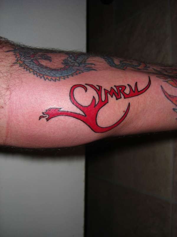 cymru custom welsh dragon tattoo