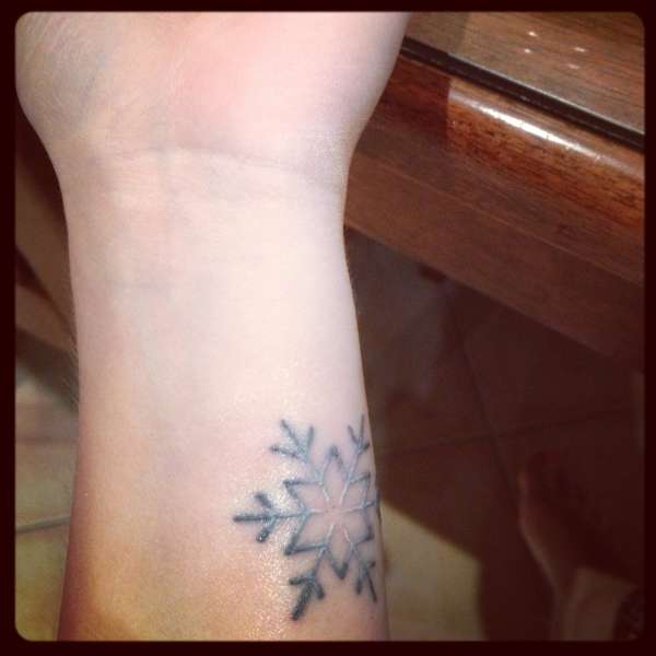 snowflake tattoo tattoo