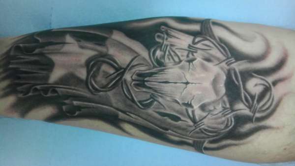 bull skull tattoo