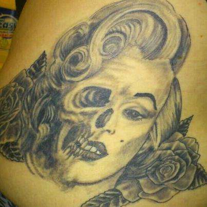 marilyn skull and roses tattoo