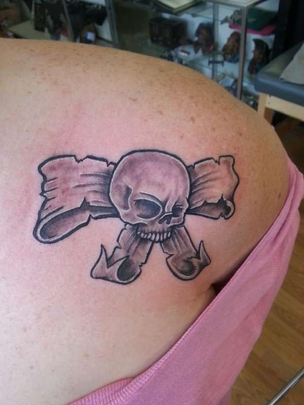 Skully Bow tattoo
