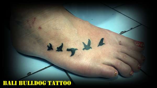 birds shiluete tattoo