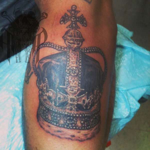 Artist: Aaron Packard tattoo