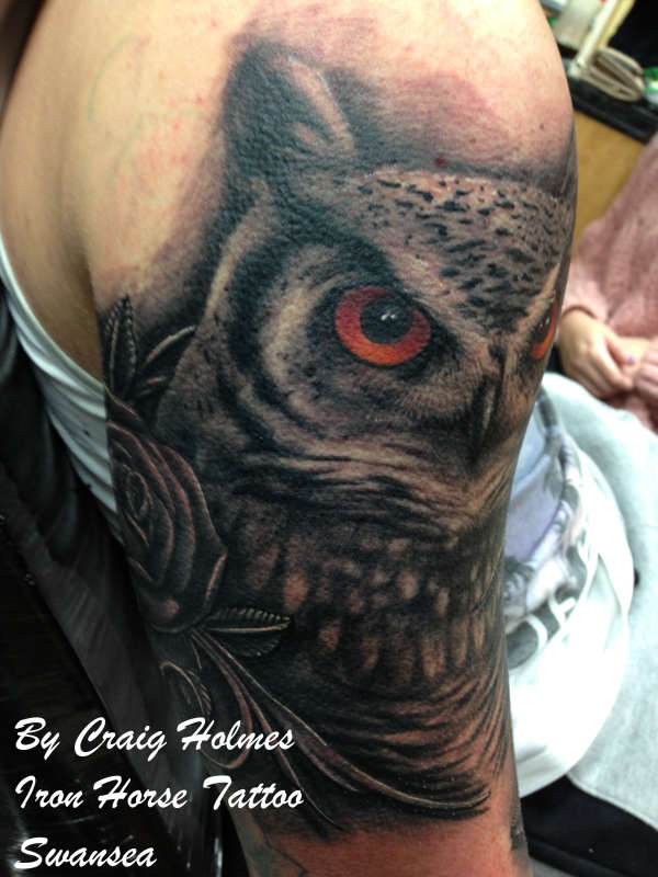 Owl with Roses tattoo by Craig Holmes tattoo