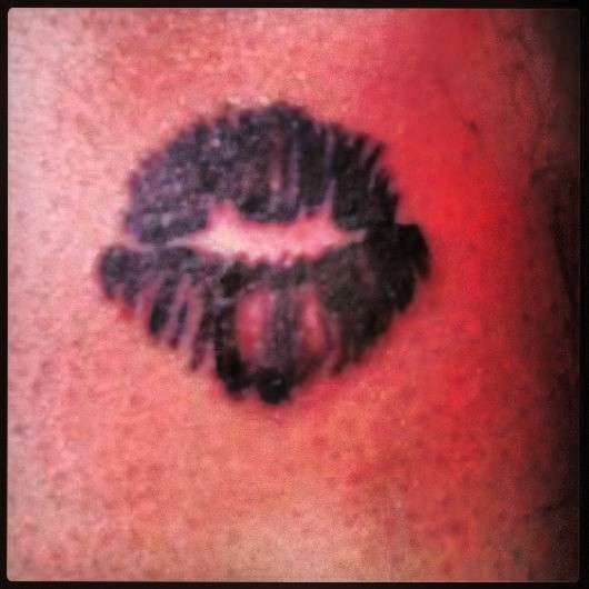 kissy lips tattoo