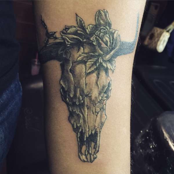 Taurus Skull With Roses tattoo