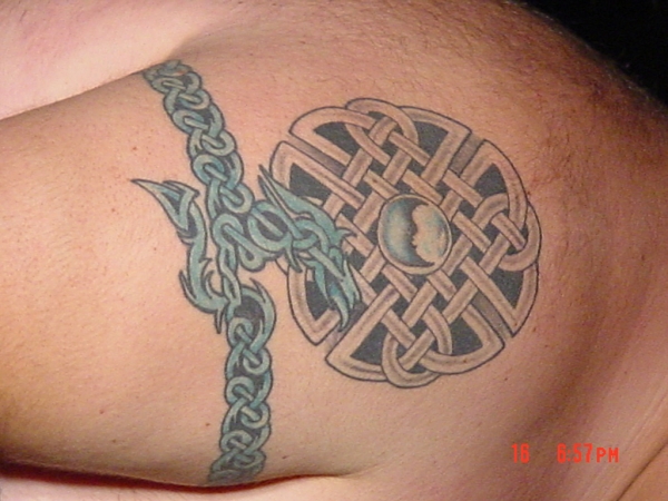 Beir's knots tattoo