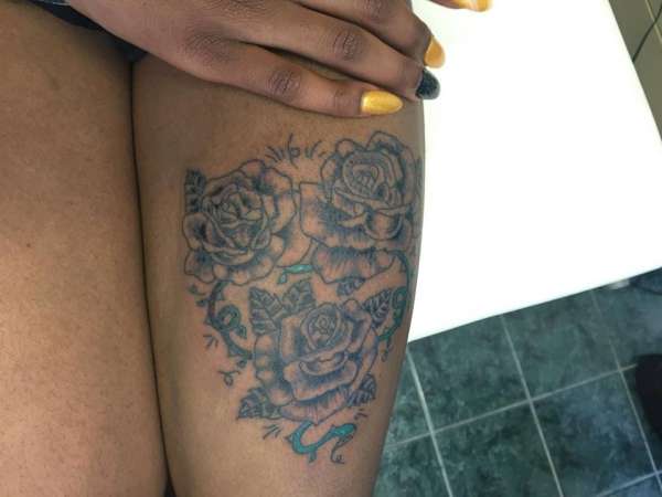 roses tattoo