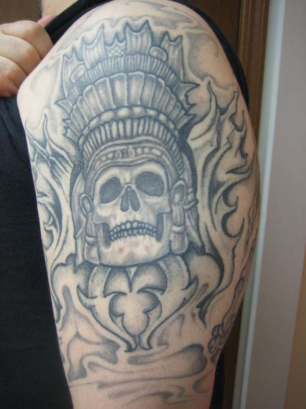 SKULL ARM tattoo