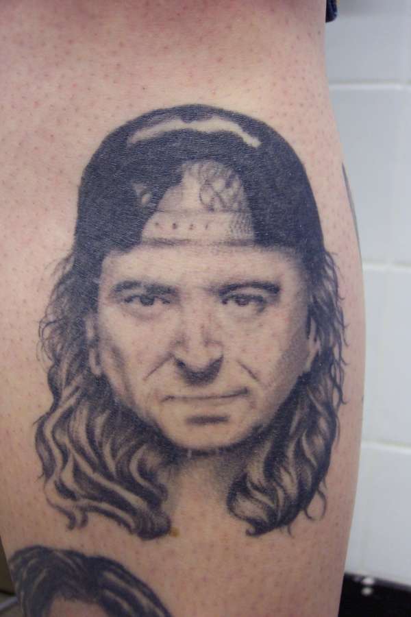 Phil Cambell portrait (Motorhead)..on Helens leg tattoo