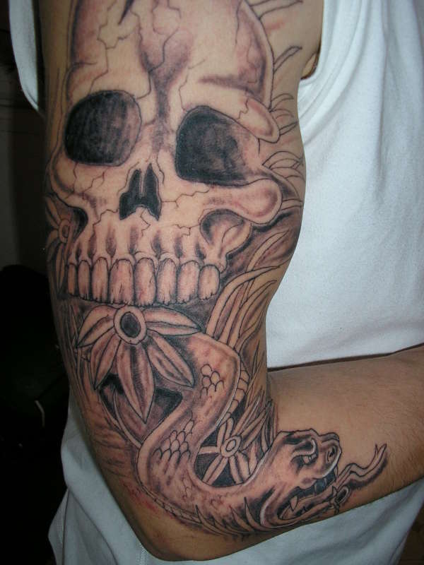 skull and snake tattoo