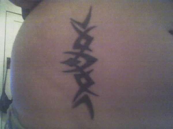 pink n black tribal tattoo