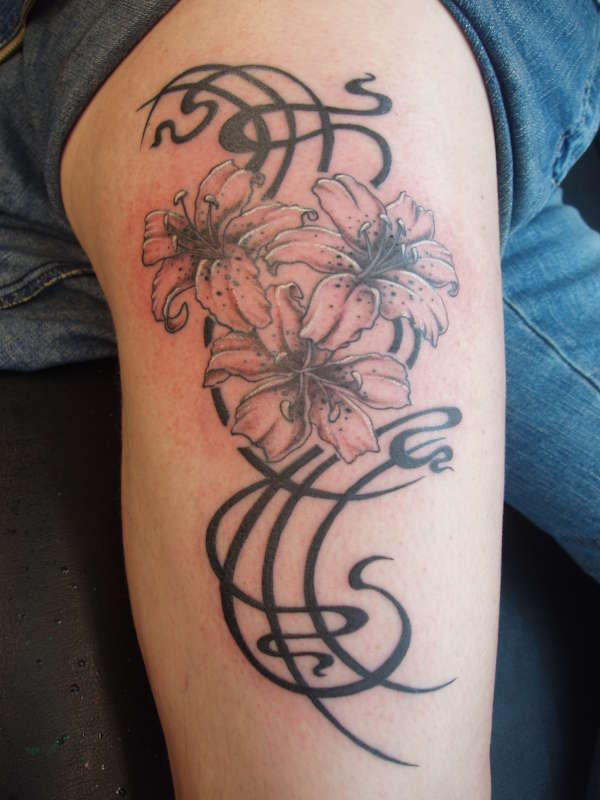 b&g lillies tattoo