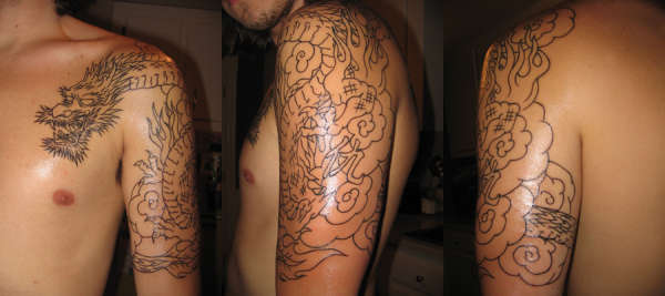 outline tattoo