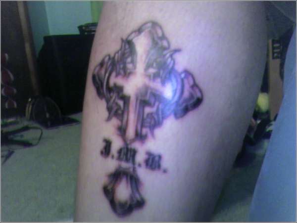 My CrOsS tattoo
