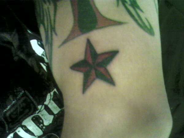 Red and Black Star Tattoo Designs - wide 2