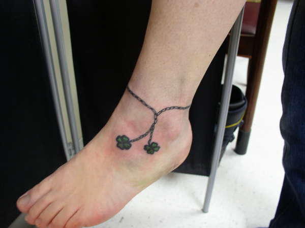 clover anklet tattoo