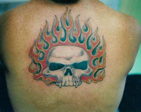 FLAMIN SKULL BACKPIECE tattoo