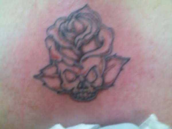 skull rose tattoo
