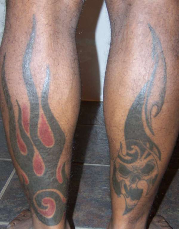 legs tattoo