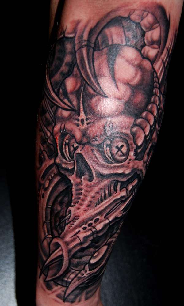 Bio-skull tattoo