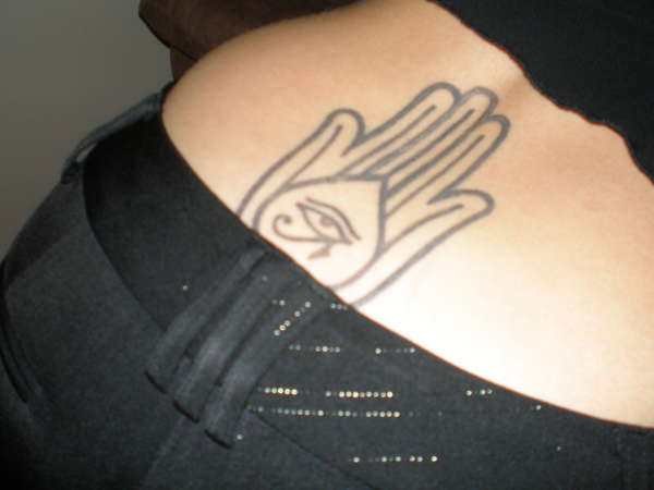 hamsa tattoo