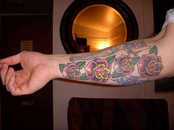 roses tattoo