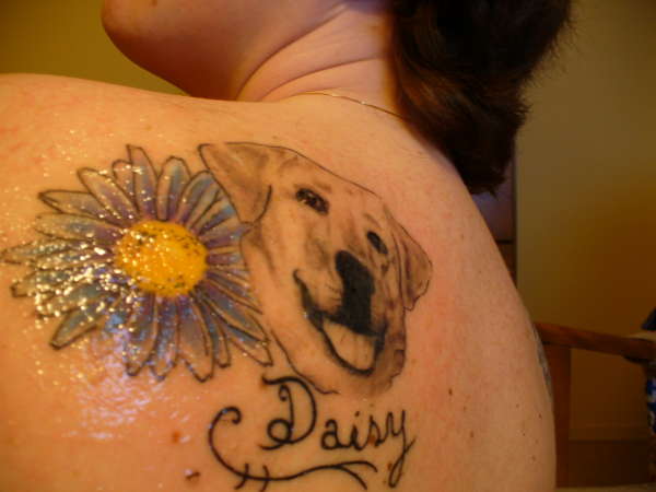 "Daisy" tattoo