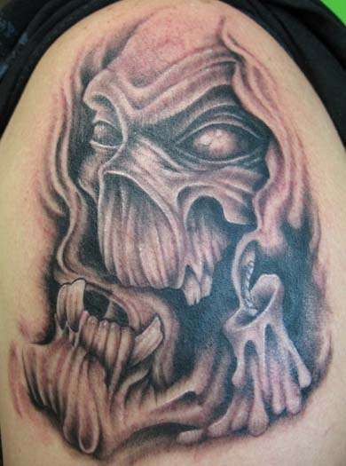 creepy skull tattoo