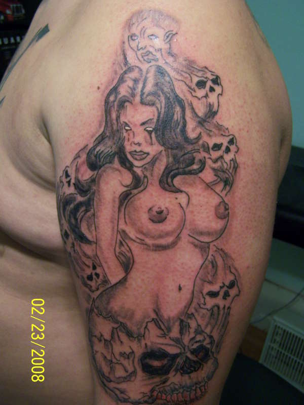 skull and girl tattoo