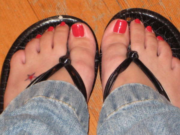 foot star tattoo