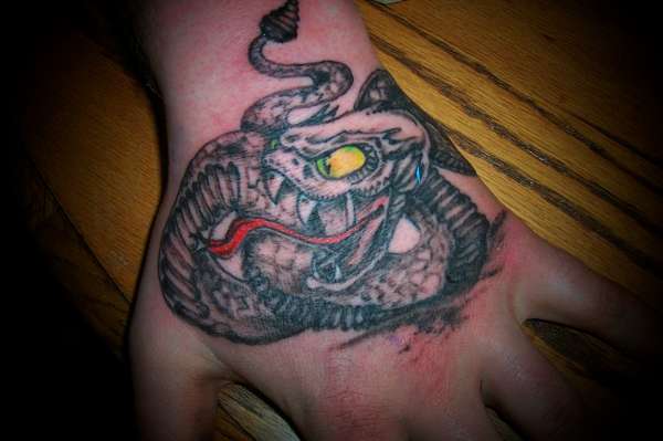 handsnake tattoo