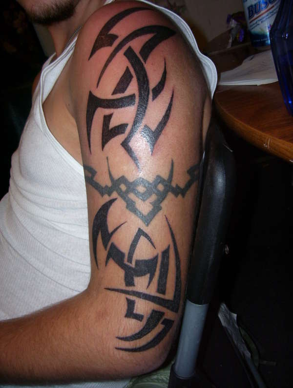 upper arm tribal tattoo